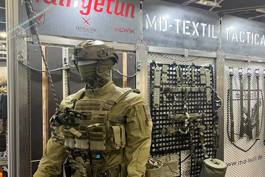 精城特瓷参观2025德国警务展enforcetac